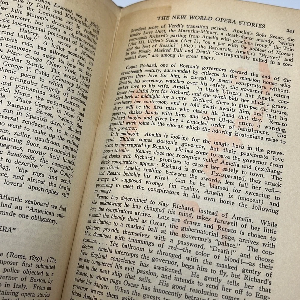 A THOUSAND AND ONE NIGHTS OF OPERA HARDCOVER BOOK 1926 ALMOST 100 YEARS OLD